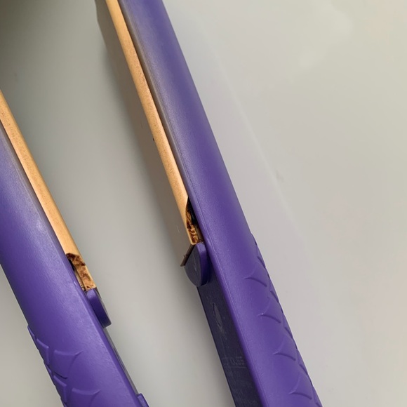 ❗️SOLD❗️Corioliss Purple Ceramic Ionic Flat Iron - Picture 6 of 10
